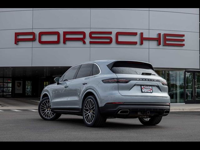 2022 Porsche Cayenne Base