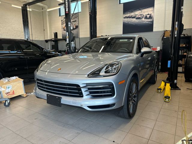 2022 Porsche Cayenne Base