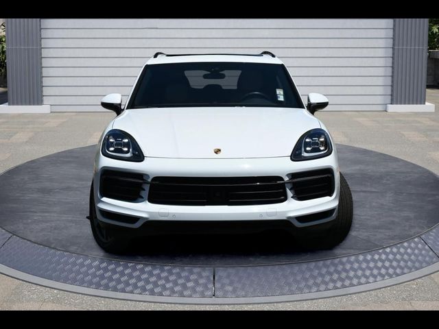 2022 Porsche Cayenne Base