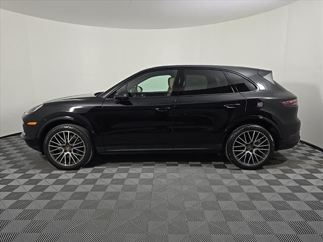 2022 Porsche Cayenne 