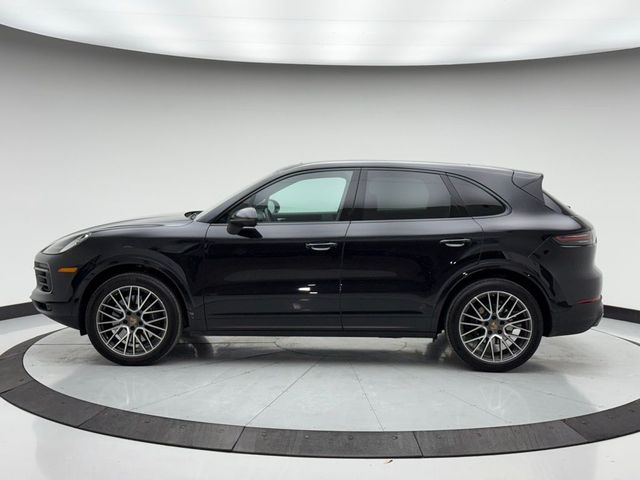 2022 Porsche Cayenne Base