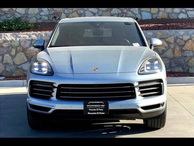 2022 Porsche Cayenne Base