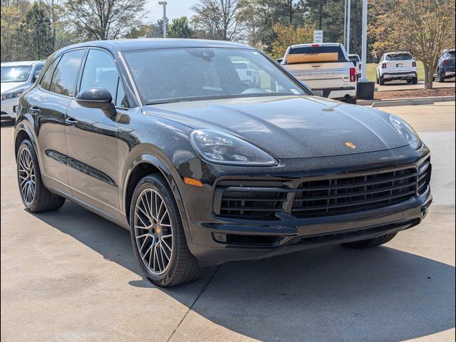 2022 Porsche Cayenne Base