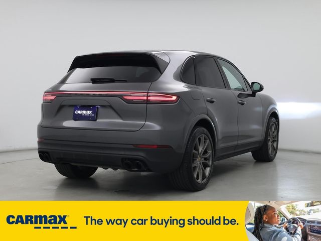 2022 Porsche Cayenne Base