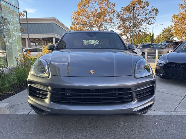 2022 Porsche Cayenne Base