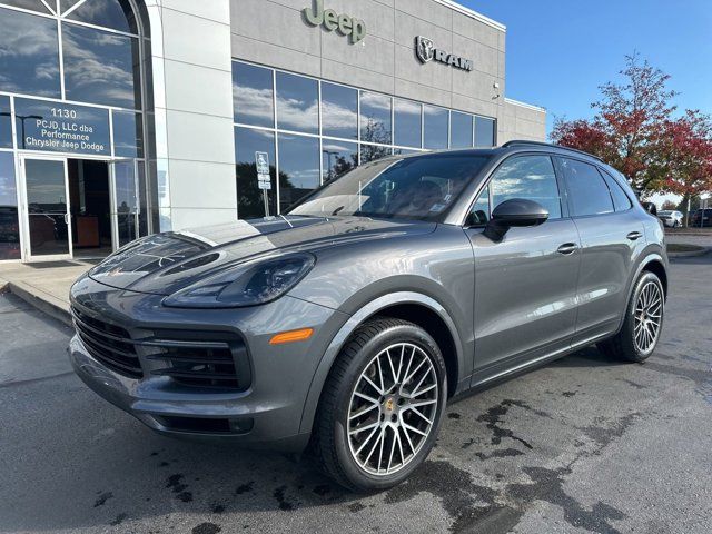 2022 Porsche Cayenne Base