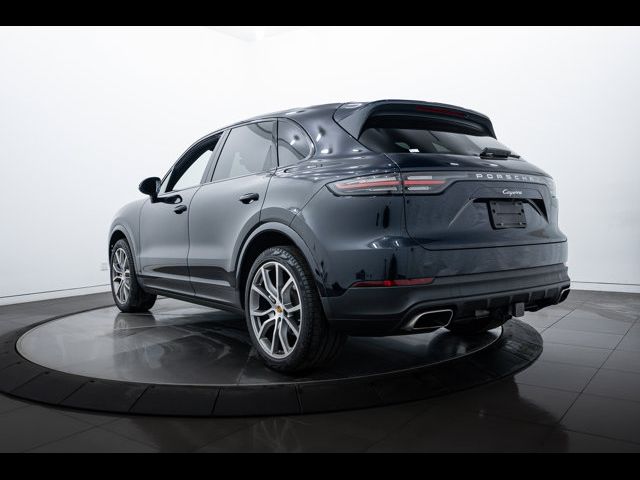 2022 Porsche Cayenne Base