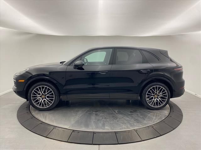 2022 Porsche Cayenne Base