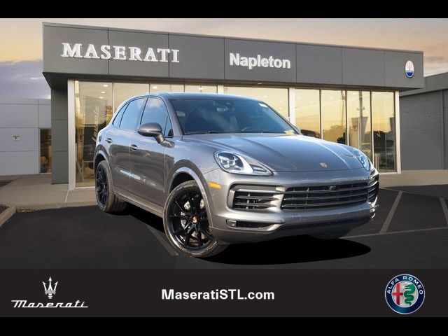 2022 Porsche Cayenne Base