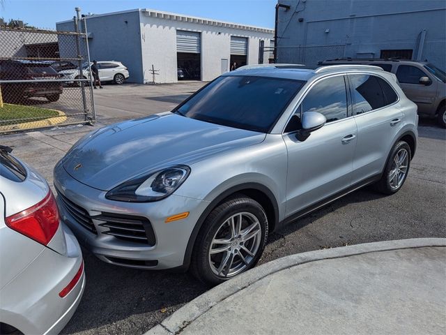 2022 Porsche Cayenne Base