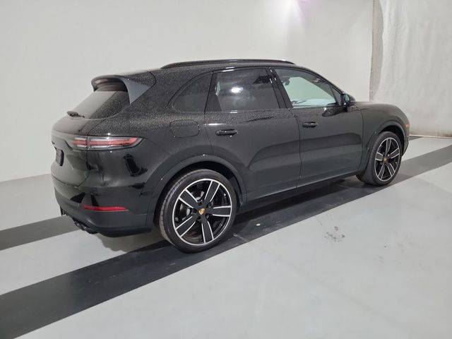 2022 Porsche Cayenne Base