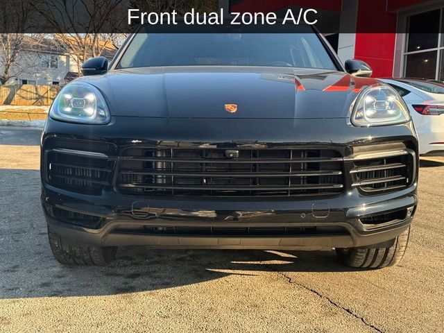 2022 Porsche Cayenne Base