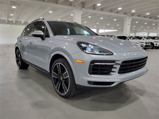 2022 Porsche Cayenne Base