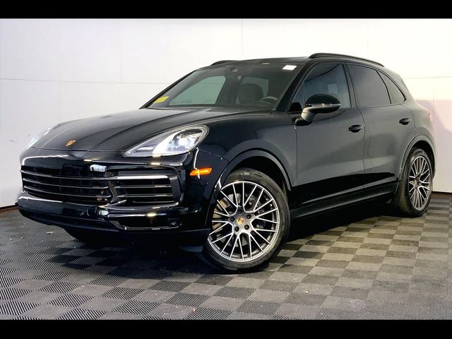 2022 Porsche Cayenne Base