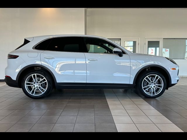 2022 Porsche Cayenne Base