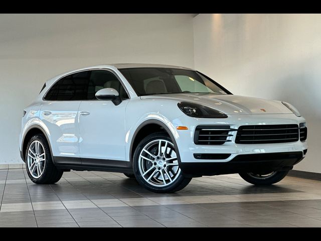 2022 Porsche Cayenne Base