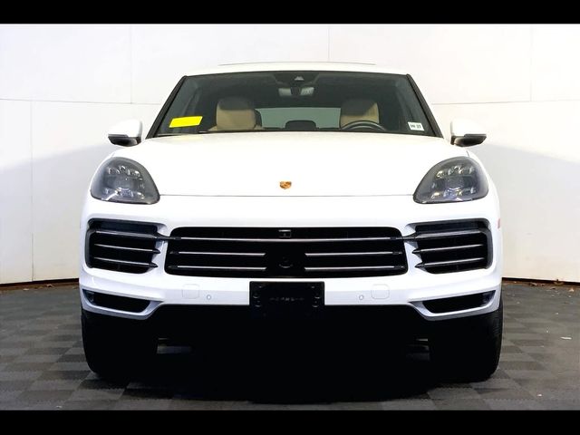 2022 Porsche Cayenne Base