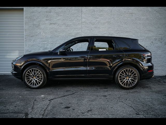 2022 Porsche Cayenne Base