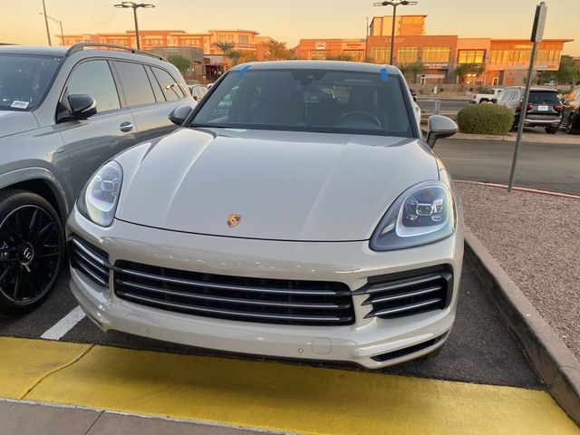 2022 Porsche Cayenne Base