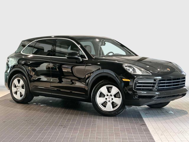 2022 Porsche Cayenne Base