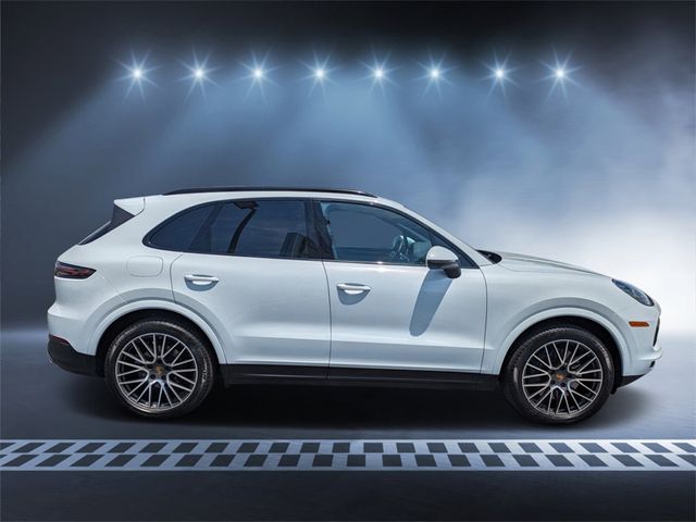 2022 Porsche Cayenne Base