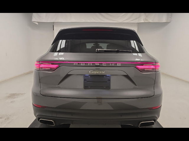 2022 Porsche Cayenne Base