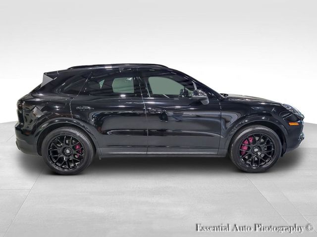 2022 Porsche Cayenne Base