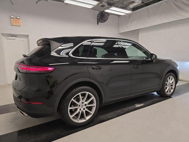 2022 Porsche Cayenne Base