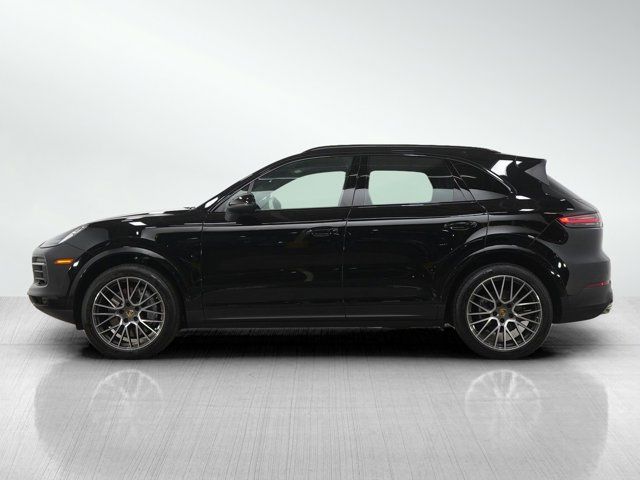 2022 Porsche Cayenne Base