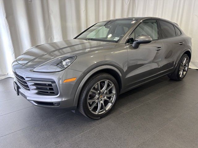 2022 Porsche Cayenne Base