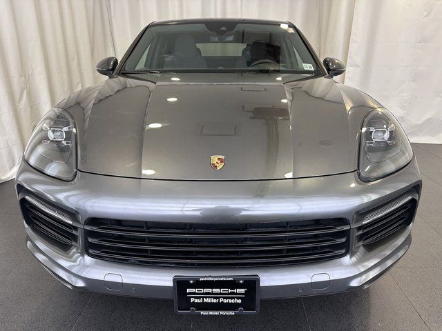 2022 Porsche Cayenne Base