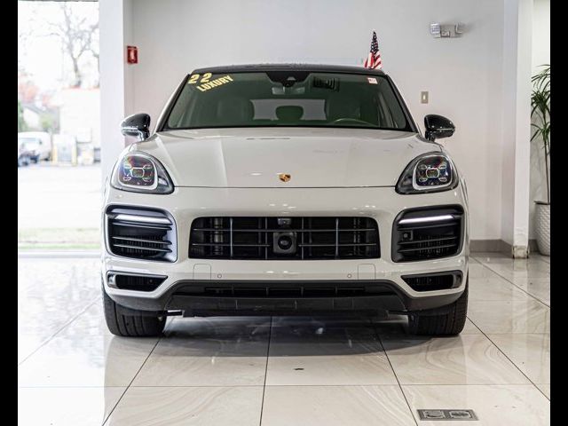 2022 Porsche Cayenne E-Hybrid Base