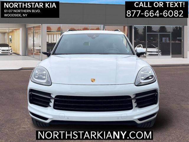 2022 Porsche Cayenne Base