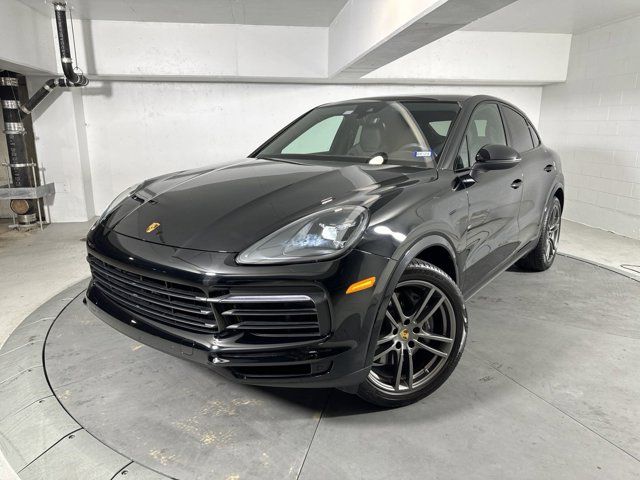 2022 Porsche Cayenne Base