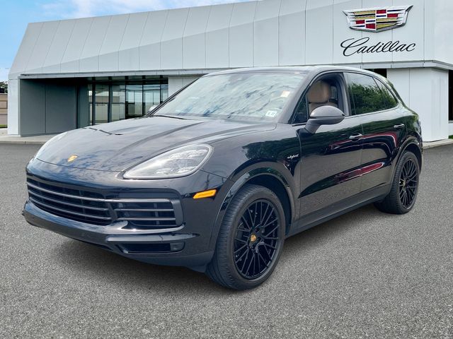 2022 Porsche Cayenne E-Hybrid Base