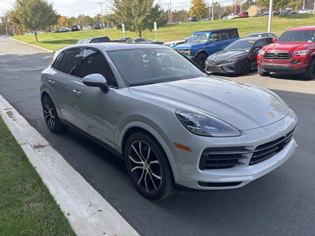 2022 Porsche Cayenne E-Hybrid Base