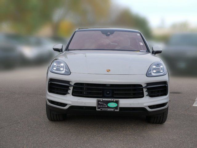 2022 Porsche Cayenne E-Hybrid Base