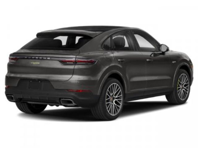 2022 Porsche Cayenne E-Hybrid Base