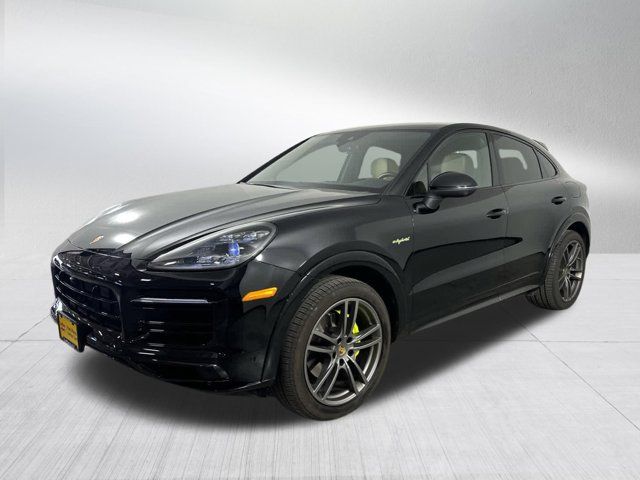 2022 Porsche Cayenne E-Hybrid Base