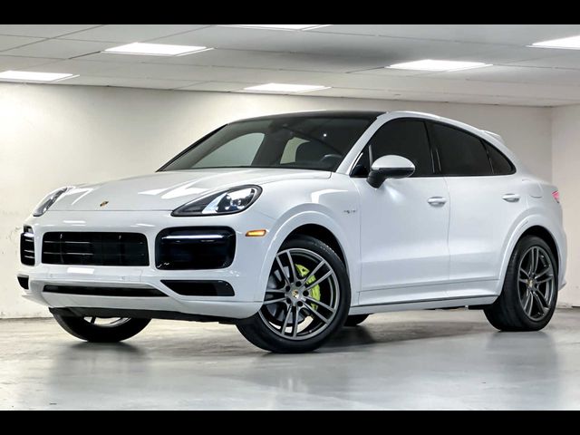 2022 Porsche Cayenne E-Hybrid Base