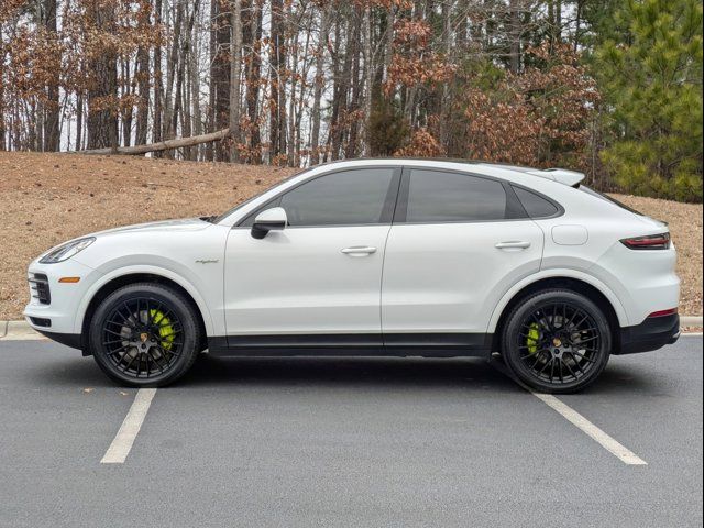 2022 Porsche Cayenne E-Hybrid Base