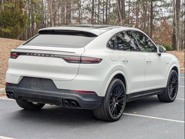 2022 Porsche Cayenne E-Hybrid Base