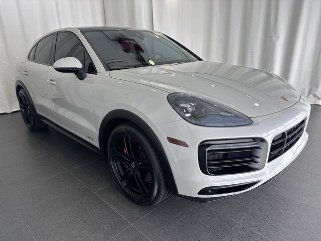 2022 Porsche Cayenne GTS