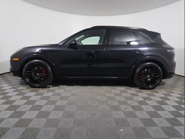 2022 Porsche Cayenne GTS