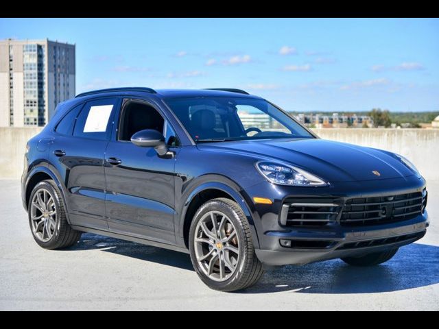 2022 Porsche Cayenne Platinum Edition E-Hybrid