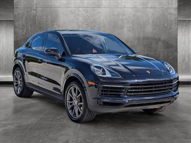 2022 Porsche Cayenne Platinum Edition Hybrid