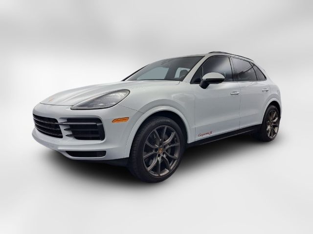 2022 Porsche Cayenne S