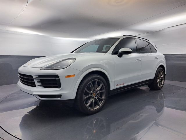 2022 Porsche Cayenne S