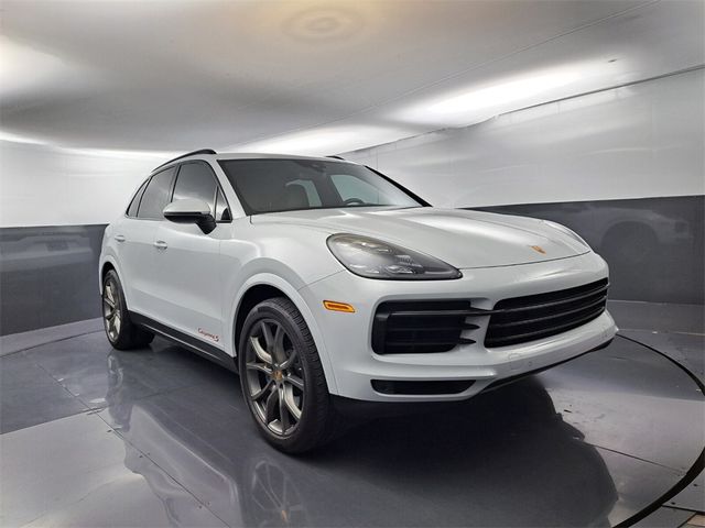 2022 Porsche Cayenne S