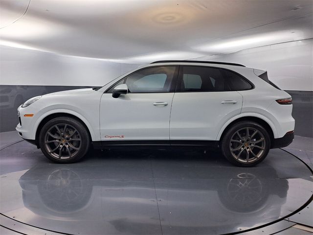 2022 Porsche Cayenne S